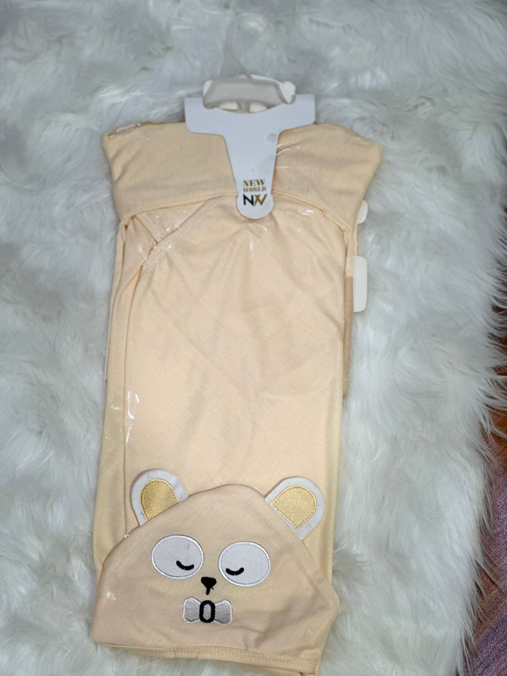 7 Pcs Newborn Starter Set – Unisex Multiple Colors & Character Designs