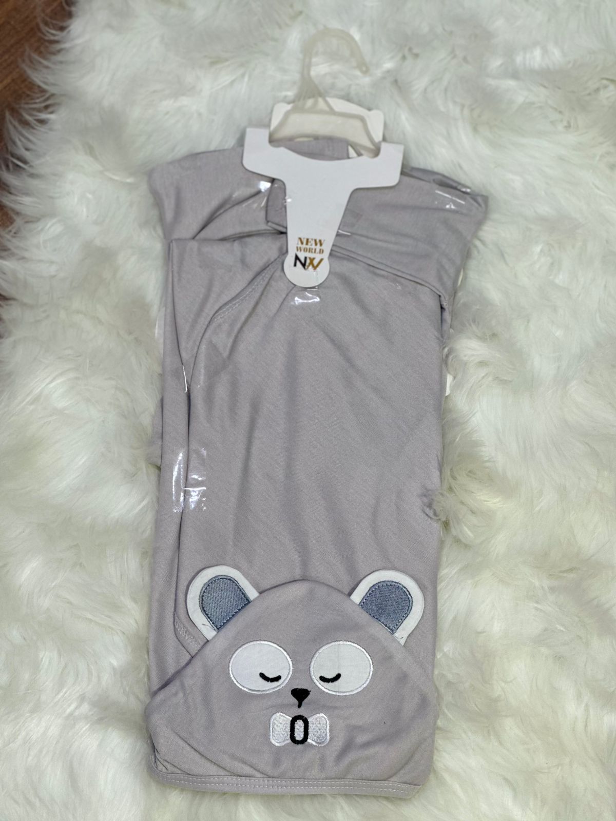 7 Pcs Newborn Starter Set – Unisex Multiple Colors & Character Designs
