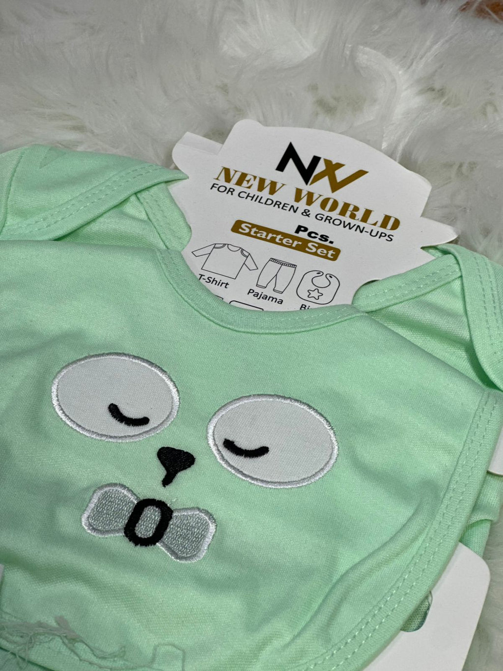 7 Pcs Newborn Starter Set – Unisex Multiple Colors & Character Designs