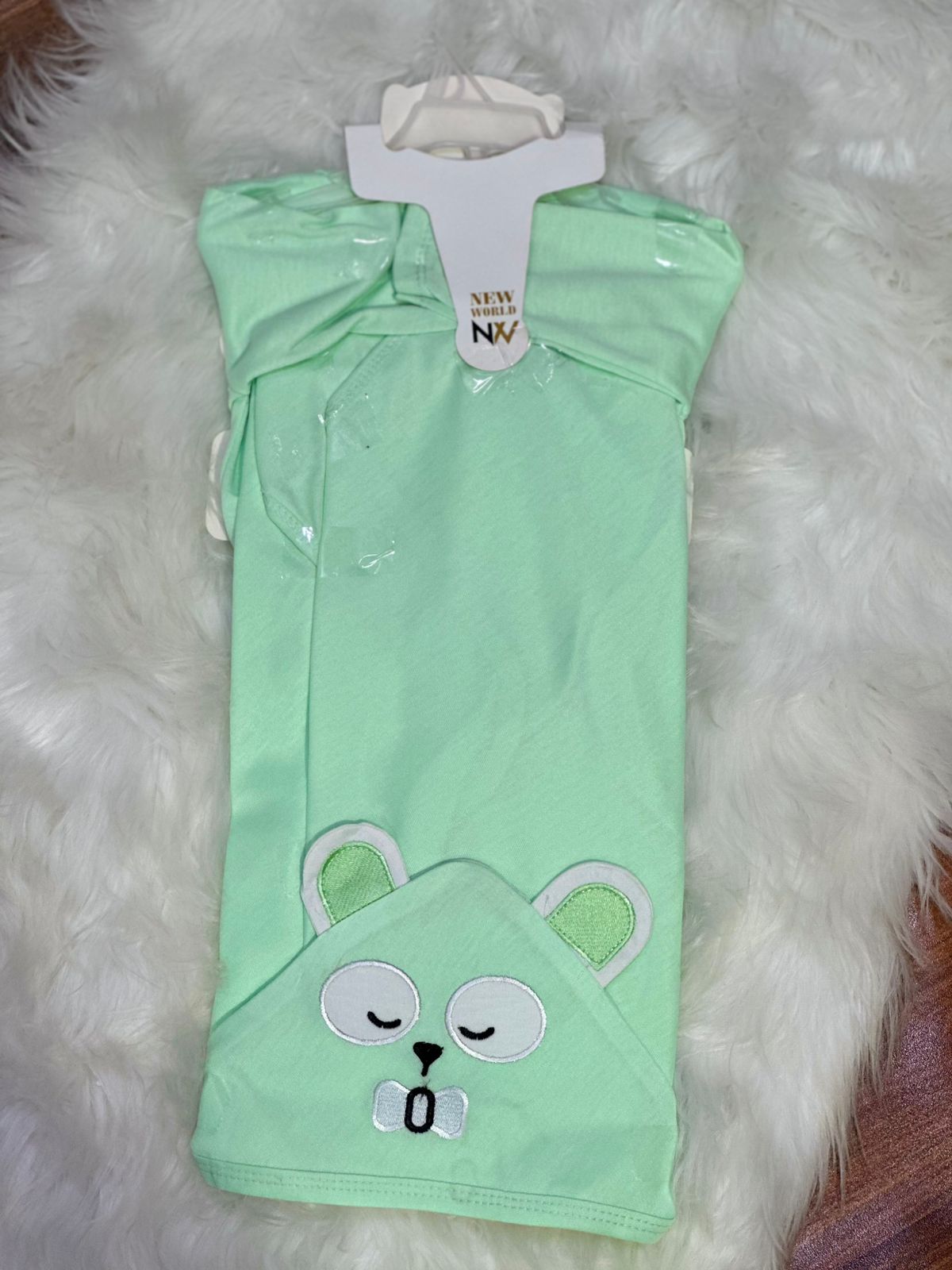 7 Pcs Newborn Starter Set – Unisex Multiple Colors & Character Designs