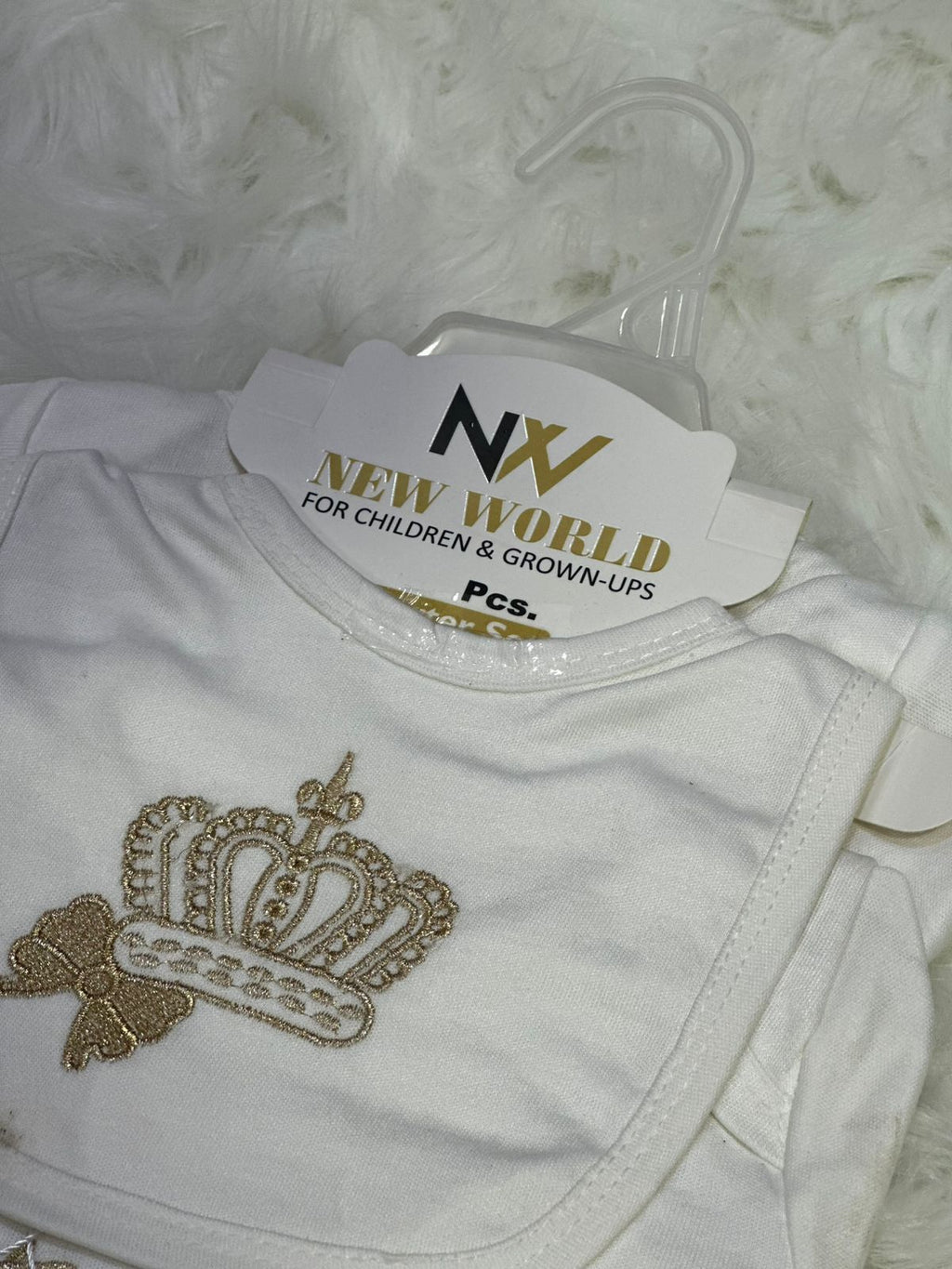 11 Pcs Newborn Starter Set – White Color Premium Princess Design